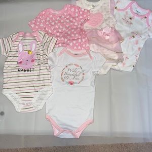 Kiddiezoom and others onesies bundle